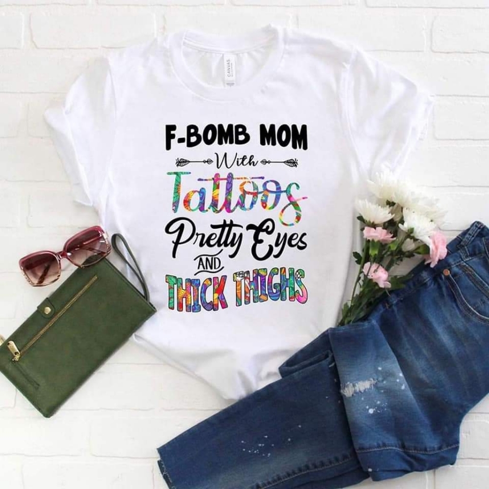 Mom graphic tee